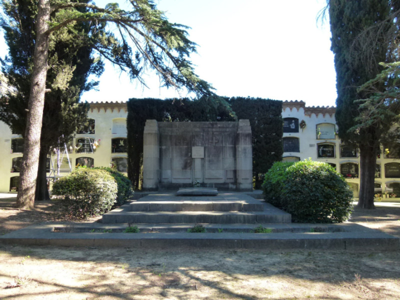 Img Pantheon of the Ferrer family