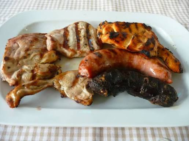 グリルした肉
