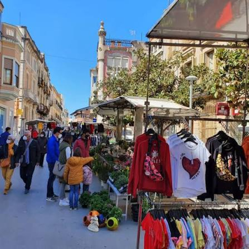 Mercat setmanal de dijous i dissabte