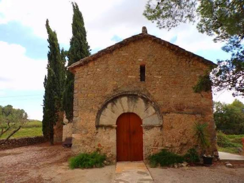 Ermita preromànica de Sant Benet d'Espiells