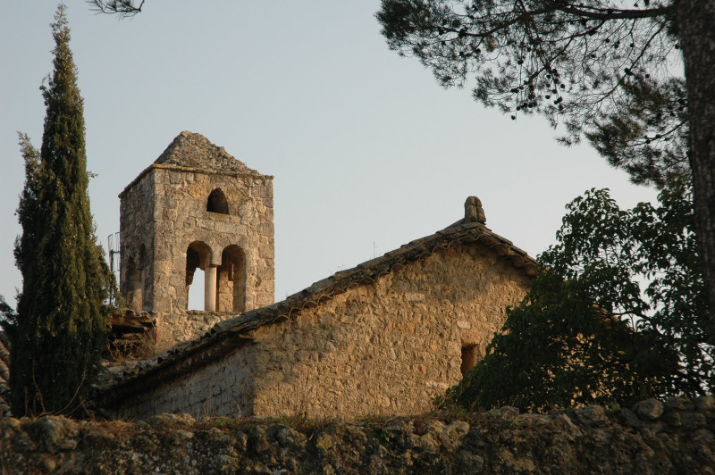 Ermita preromànica de Sant Benet d'Espiells